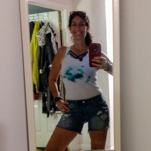 Meet your Posher, Niki